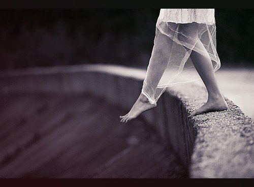 photography,لنگ,beautiful,cloth,conceptual,deviant-8f35af78a746f267d27d6fdb972e912a_h.jpg, 30 KB